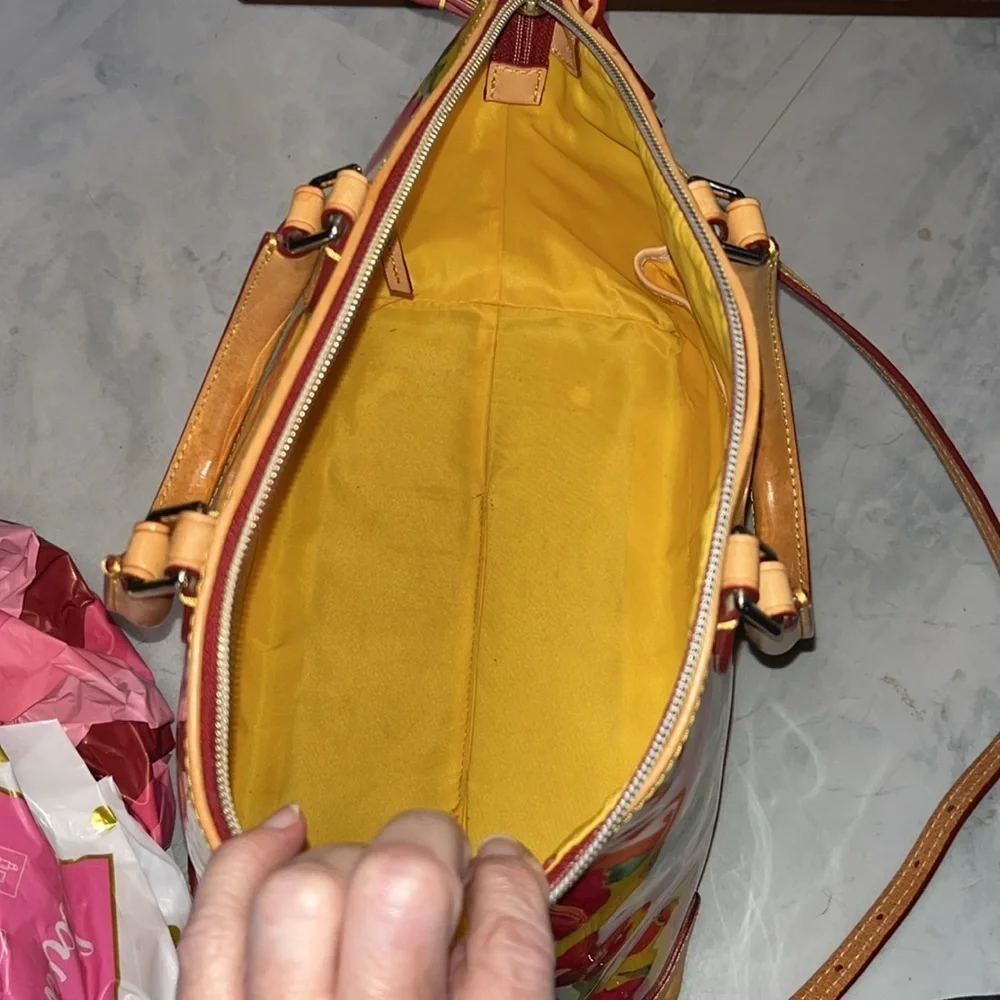 Dooney Bourke  Satchel Crossbody  shoulder Bag  vinyl coated floral/leather EUC